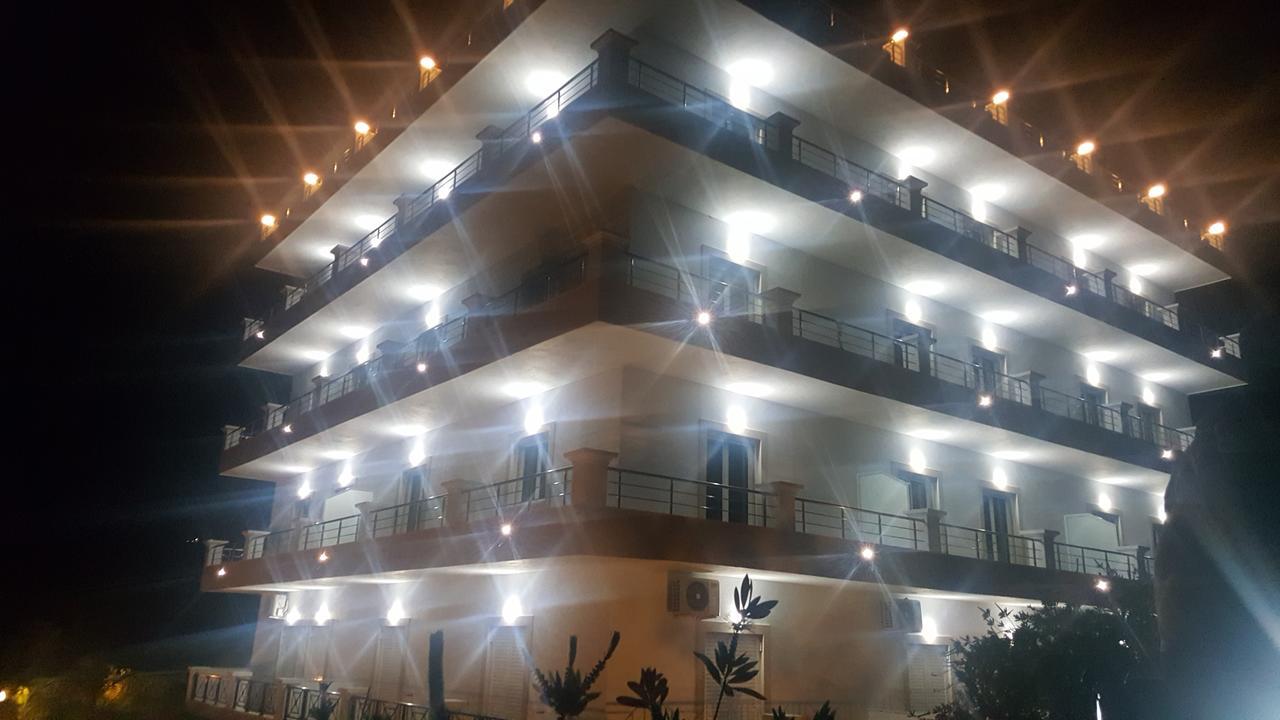 Mihalis Apartments Himare Eksteriør bilde