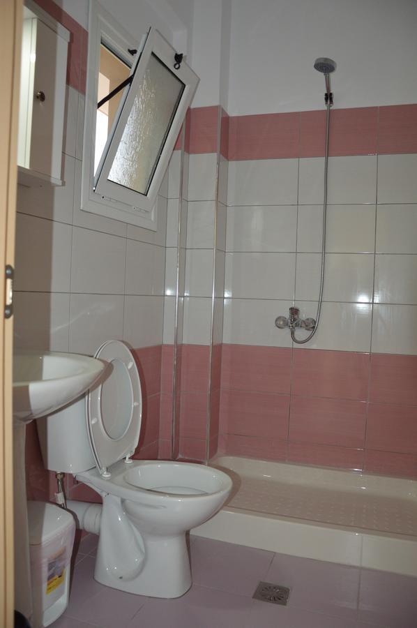 Mihalis Apartments Himare Eksteriør bilde