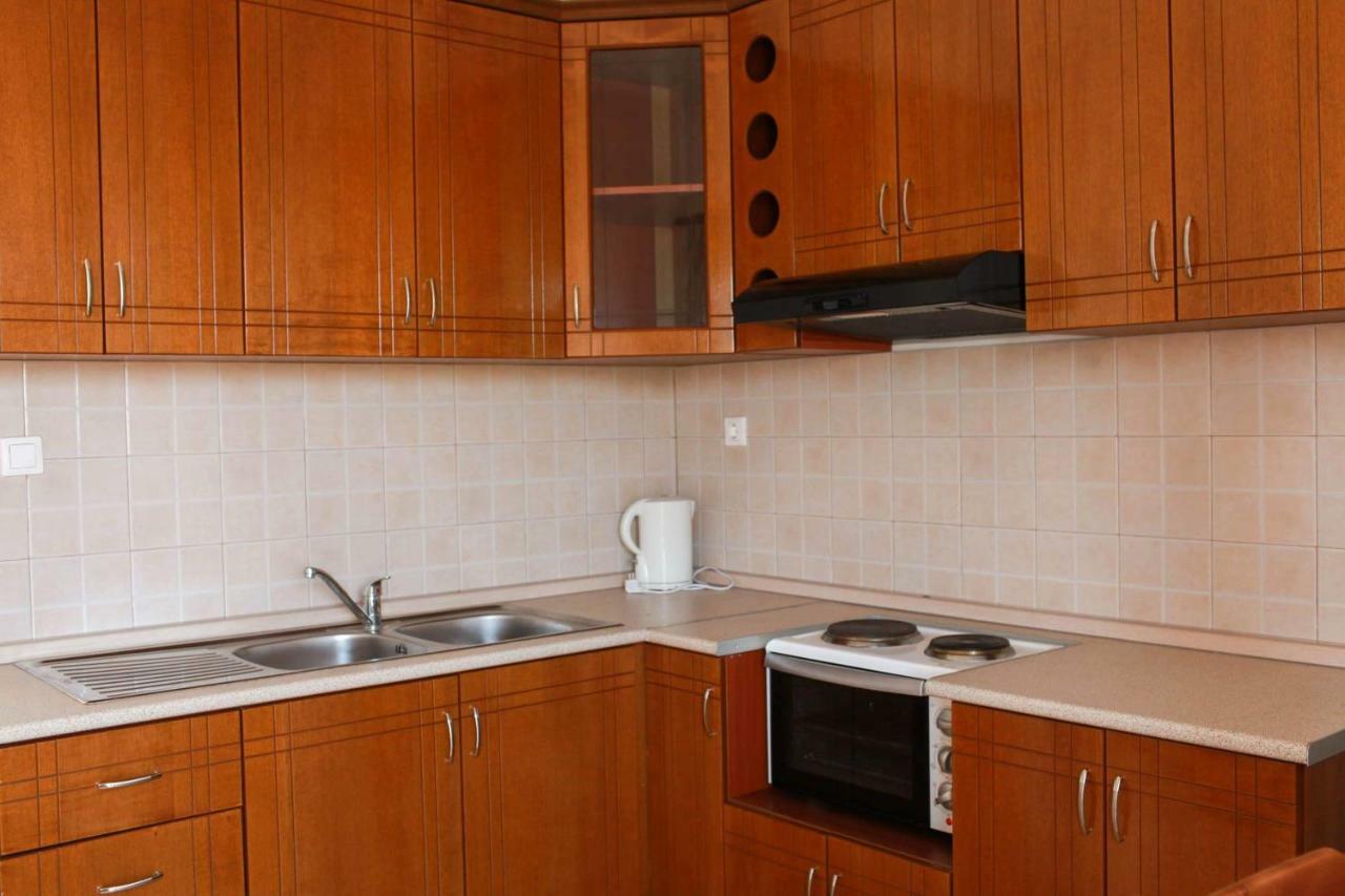 Mihalis Apartments Himare Eksteriør bilde